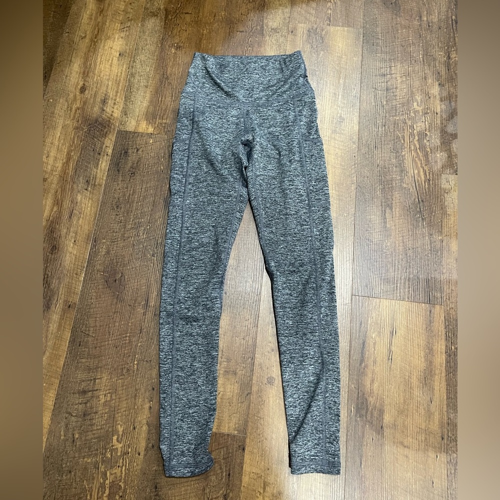 Gray Aerie Chill Play Move leggings